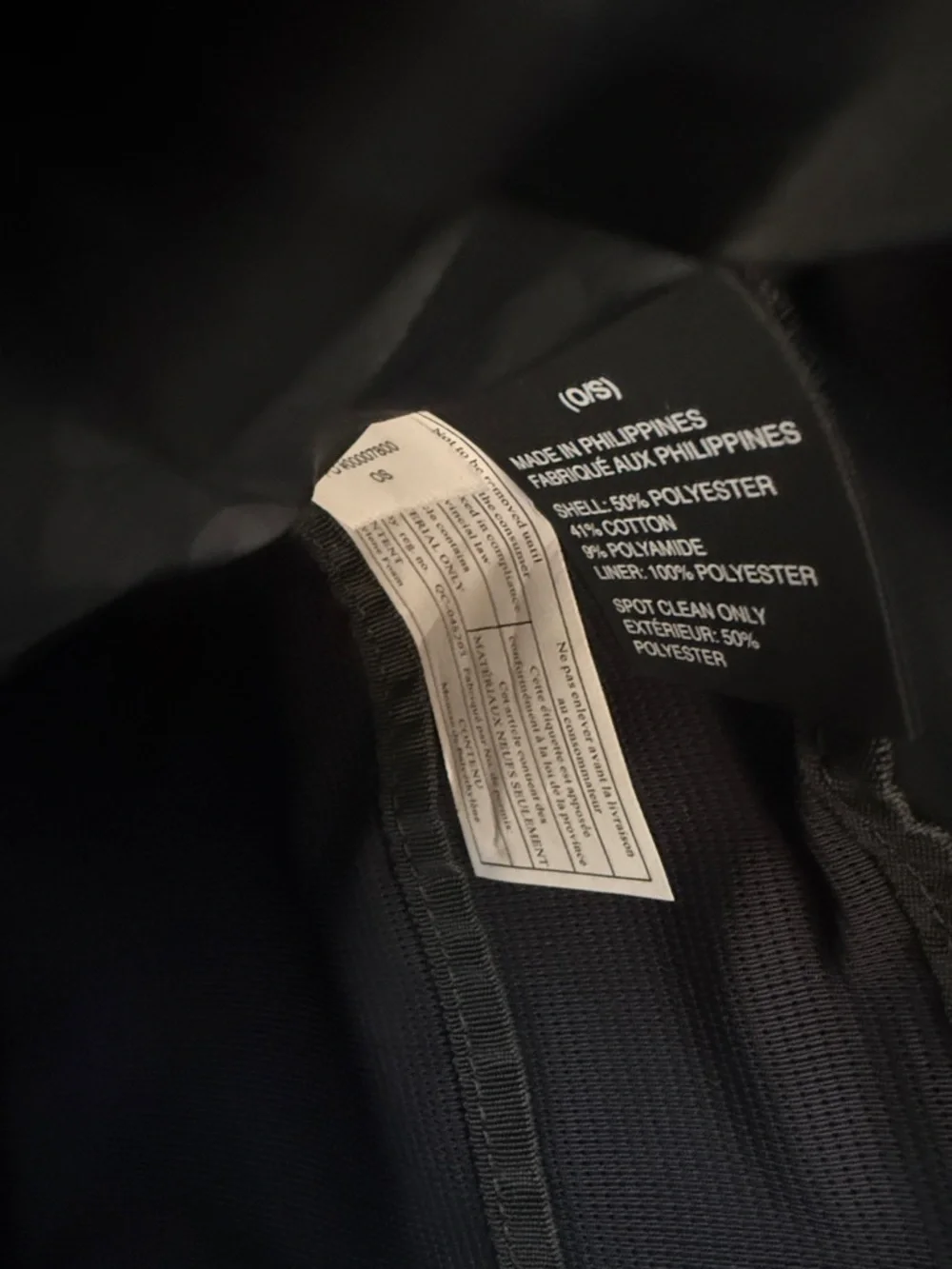 Vuori V1 Black Convertible Sports Tote Bag Backpack NWOT